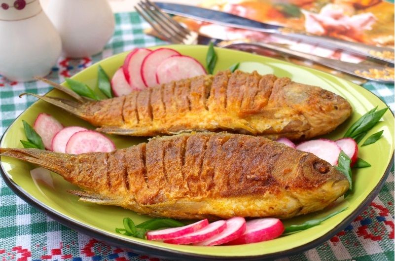 Жареный карась без косточек Жареный карась без косточек
