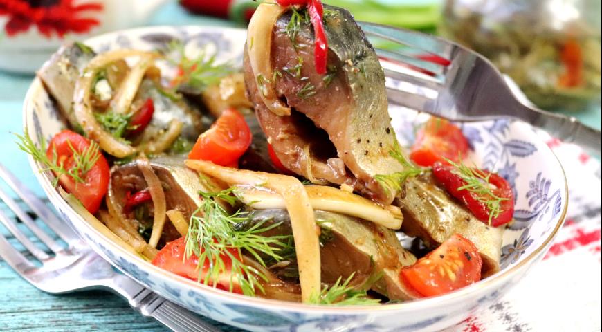 Маринованная скумбрия, не оттянешь за уши! Маринованная скумбрия, не оттянешь за уши!